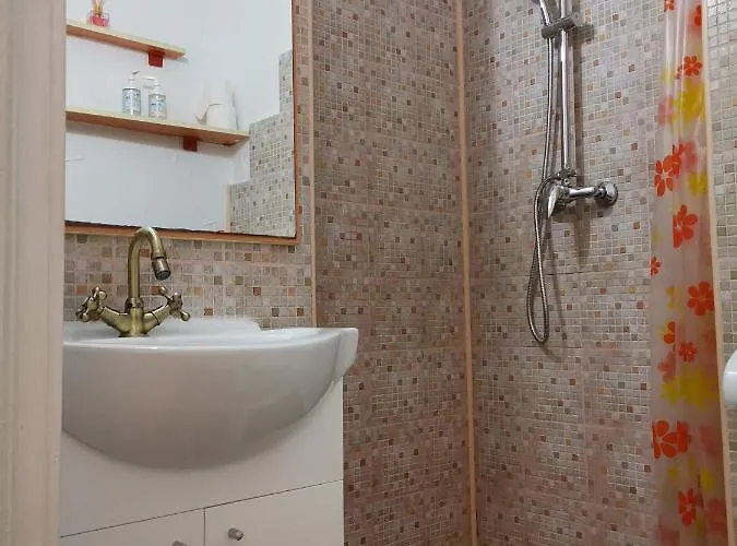 Piata Victoriei Апартаменти Бухарест