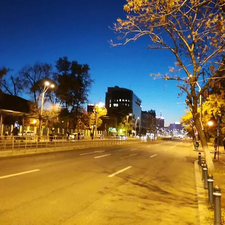 Piata Victoriei Bucarest